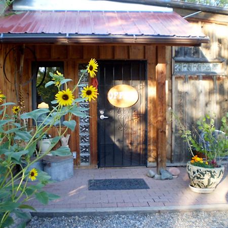 Silver River Adobe Inn Bed And Breakfast Farmington Zewnętrze zdjęcie